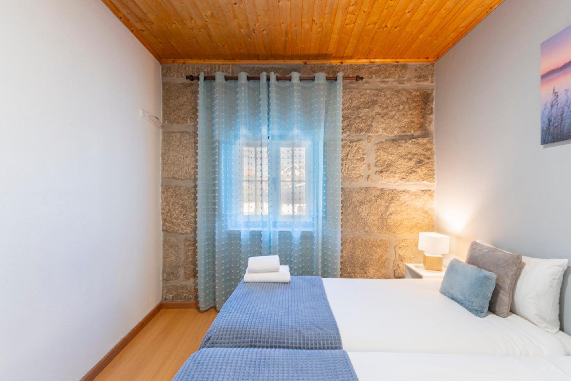 Casa Rustica T2 Com Salamandra E Cozinha - Seia - Serra Da Estrela - Casa Do Loureiro II Dış mekan fotoğraf