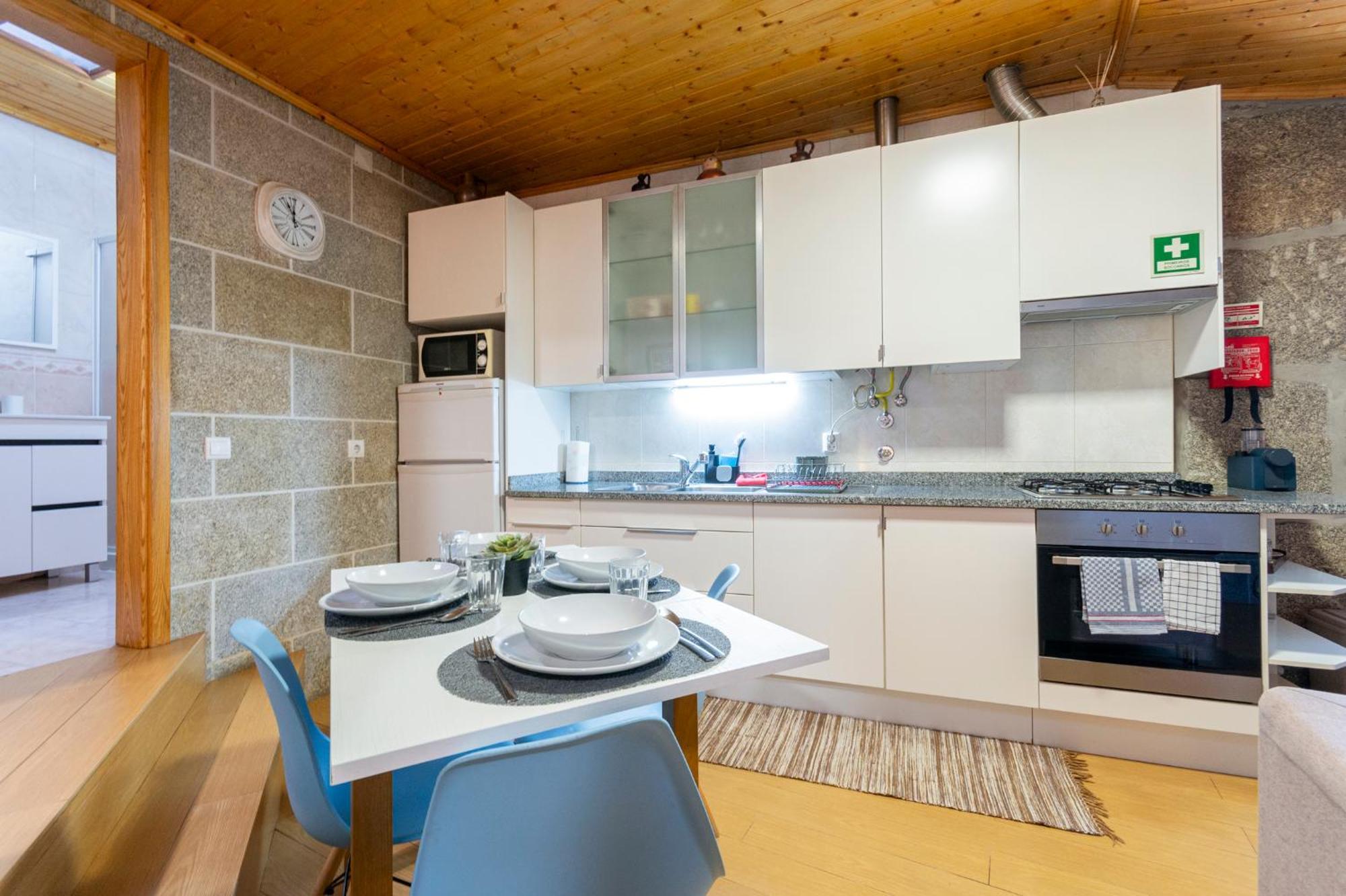 Casa Rustica T2 Com Salamandra E Cozinha - Seia - Serra Da Estrela - Casa Do Loureiro II Dış mekan fotoğraf